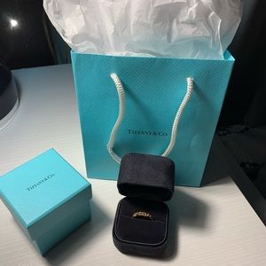 18kt rose gold True T narrow ring